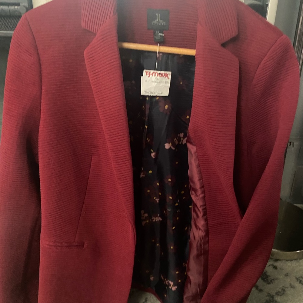 maroon jacket with lining size small
